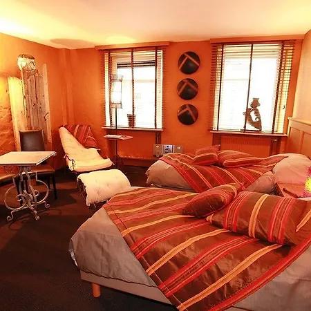 Residentie De Laurier Guest house 4*