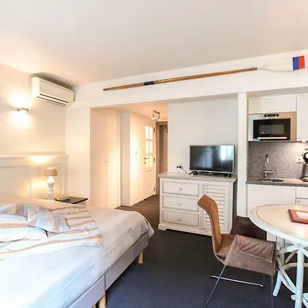 Residentie De Laurier 4*