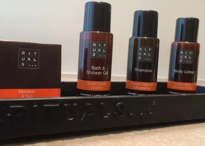 Residentie De Laurier Guest house